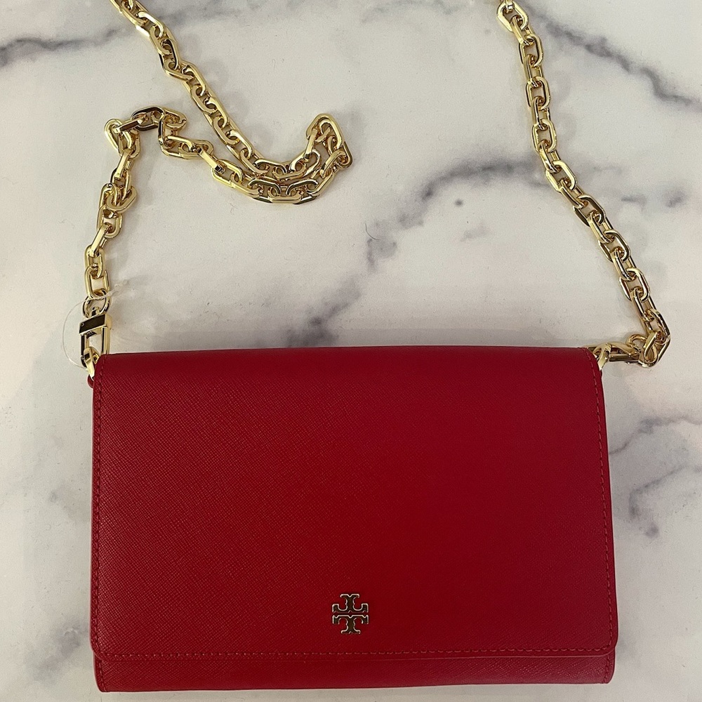 NEVER USED TORY BURCH. MINT CONDITION